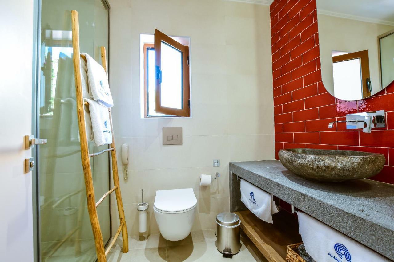 Anais Suites Káto Darátsos Eksteriør bilde